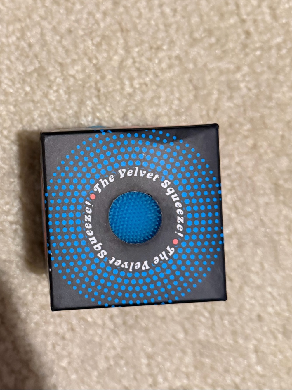 NeeDoh fuzz ball - velvet squeeze Blue